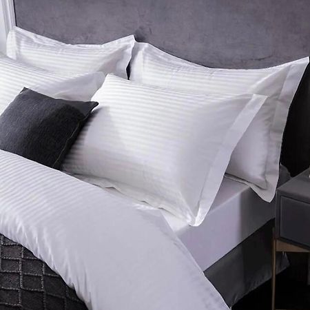 Lora Apartment,Free Private Parking, Self Check In,1 Como Bagian luar foto